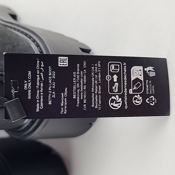 NWT ONLY Betty Women's Black Lace-Up Faux Leather Ankle Boots Chunky Sole Sz 38 - Picture 10 of 12